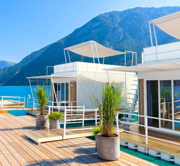 Floating homes